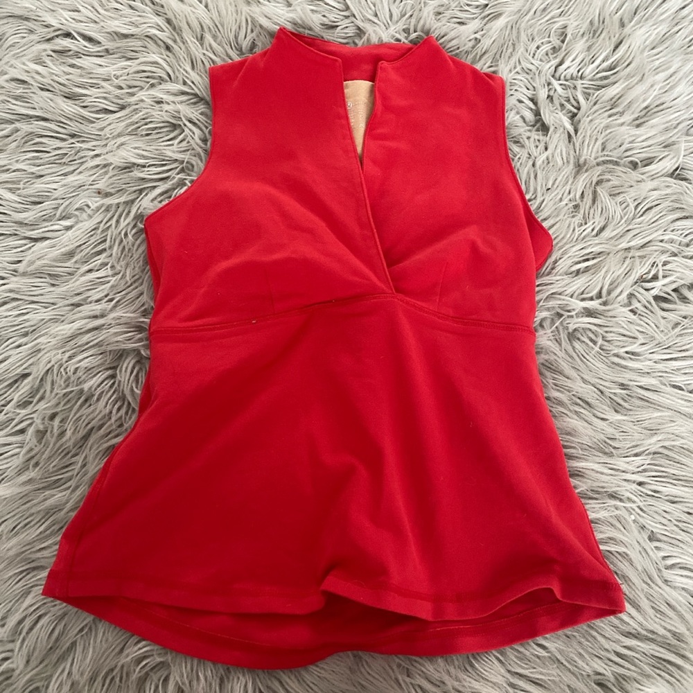 Lululemon workout top